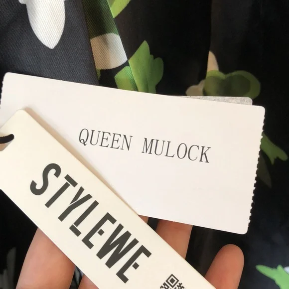 Winter Floral Dress - Picture 7 of 8